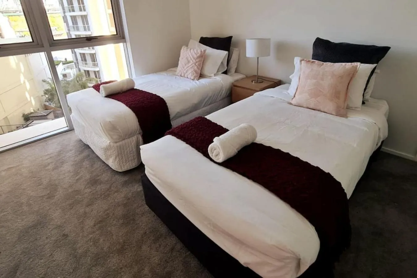 Apartment 3Br Skyline Oasis W River Views, Gym, Carpark, Fastwifi, Tennis Court, Steam Room Brisbane