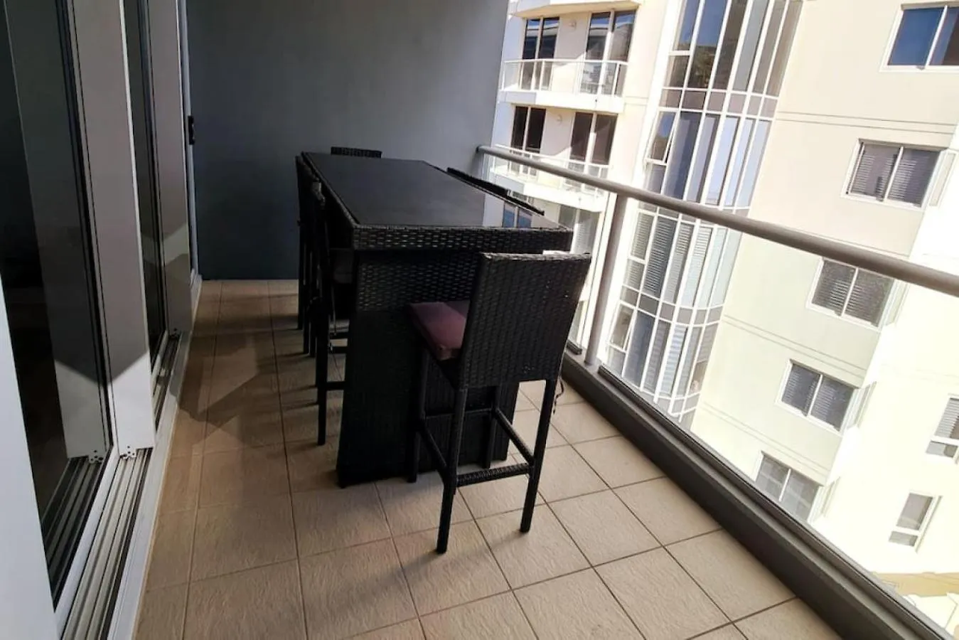 3Br Skyline Oasis W River Views, Gym, Carpark, Fastwifi, Tennis Court, Steam Room Brisbane Australia