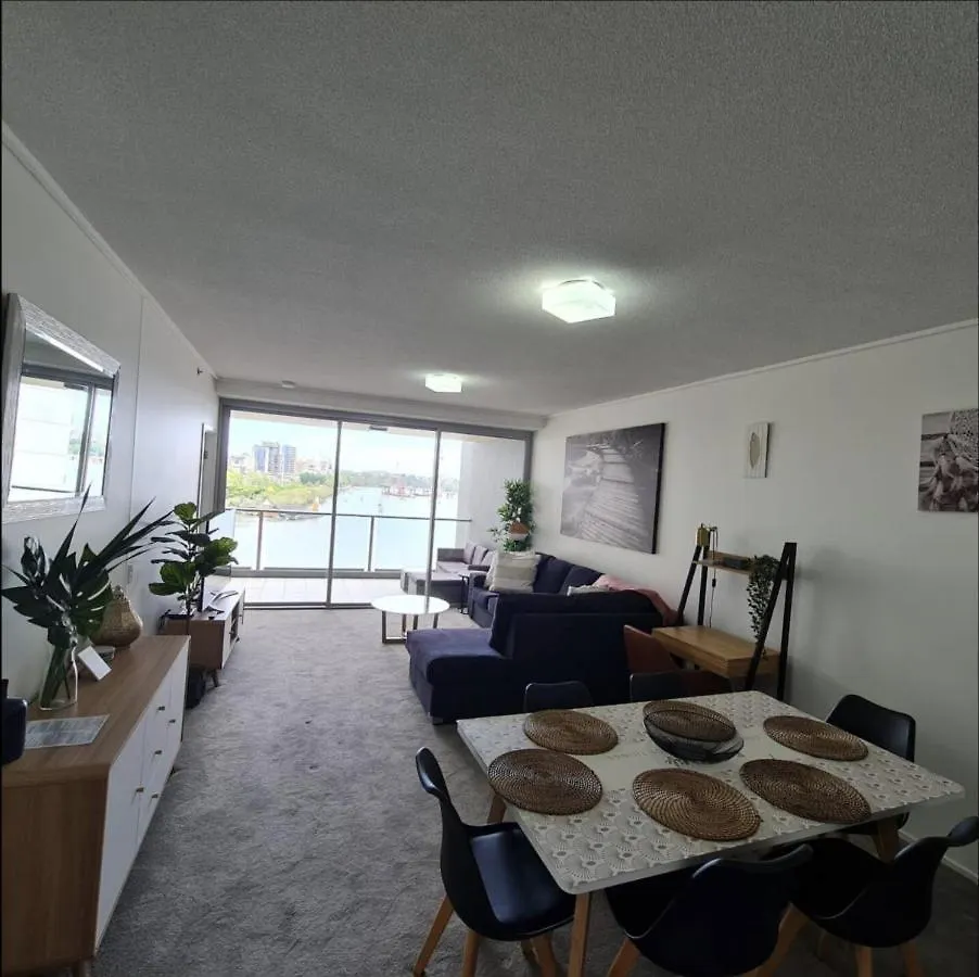 Apartment 3Br Skyline Oasis W River Views, Gym, Carpark, Fastwifi, Tennis Court, Steam Room Brisbane Australia